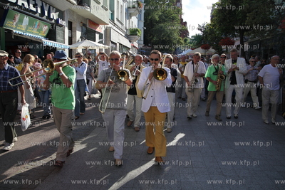 Otwarcie festiwalu Sopot Molo Jazz Festival . Parada...