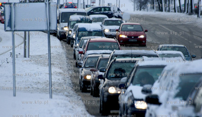 Po obfitych nocnych opadach sniegu, Gdansk byl przejezdny....