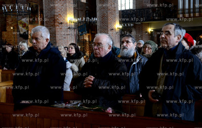 Msza w intencji zmarlego Janusza Rydzewskiego w kosciele...