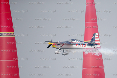 Gdynia - 4. przystanek Mistrzostw Swiata Red Bull Air...