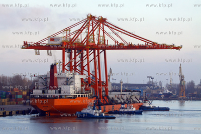 Nowe suwnice dla Baltyckiego Terminalu Kontenerowego...