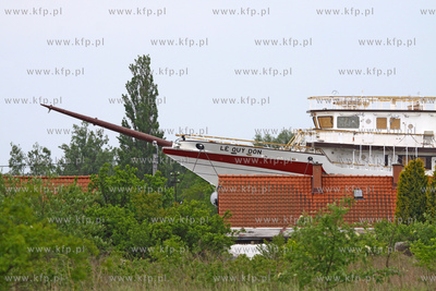 Transport kadluba do portu wewnetrzego w Gdansku szkolnego...