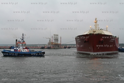 Metanowiec Al Nuaman z katarskim LNG wplynal do Gazoportu...