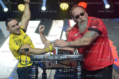 Hala Sportowo - Widowiskowa w Rumi. 50. Gala Armwrestligu...
