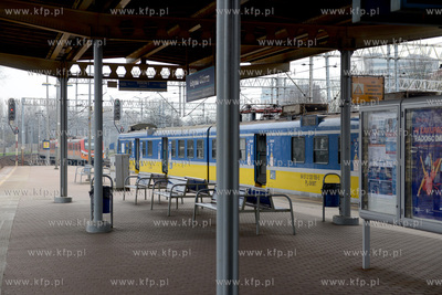 Z powodu stanu epidemii koronawirusa COVID-19 opustoszaly...