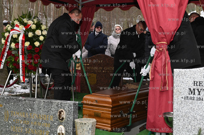 Cmentarz Witomiński w Gdyni. Uroczystości pogrzebowe...