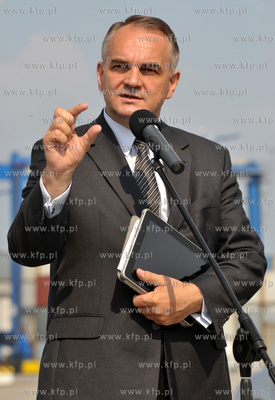 Wizyta wicepremiera Waldemara Pawlaka w gdanskim terminalu...