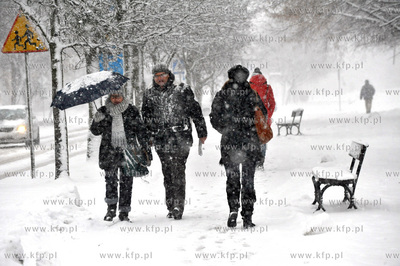 Zima na ulicach Gdanska. Alejka na ul. Podwale Staromiejskie...