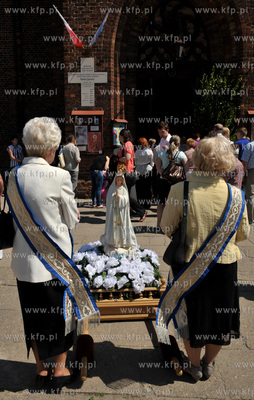 Uroczystosci i procesja Bozego Ciala w parafii sw....