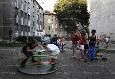 Gdansk Wrzeszcz. Podworko pomiedzy ulicami Konrada...