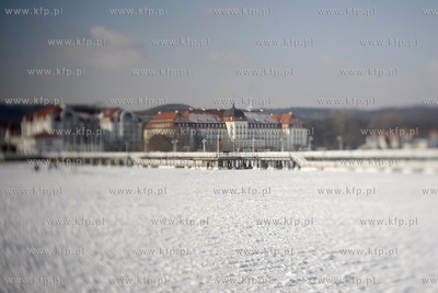 Sopot. Zamarznieta Zatoka Gdanska.
23.02.2011
fot....