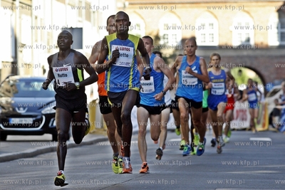 20. Bieg sw. Dominika w Gdansku. Bieg elity. Nz. Nigeryjczyk...