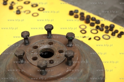 Uczniowie Zespolu Szkol Rolniczych w Rusocinie remontuja...