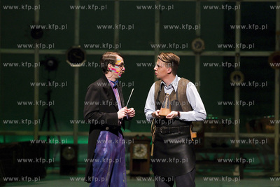 Opera Bałtycka. Opera TU  ! TU ! W pacowni zegarmistrza....