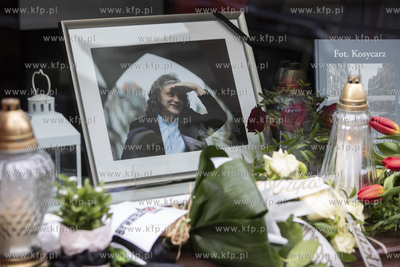 W oknie przy ulicy Ogarnej w Gdańsku, gdzie znajduje...