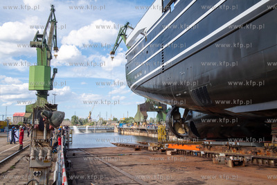 Karstensen Shipyard Poland. Wodowanie trawlera Heroyhav...