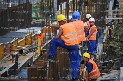 Gdansk. Budowa ulicy Nowej Lodzkiej oraz nowej lini...