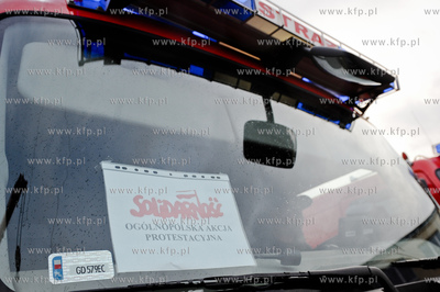 Gdansk. Komenda Wojewodzkiej PSP w Gdansku. Przekazanie...