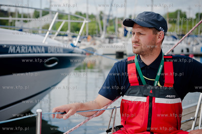 Gdynia. Port Jachtowy. Basen Zaruskiego. Zeglarz Maciej...