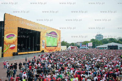 Gdansk. Strefa Kibica na Placu Zebran Ludowych gdzie...