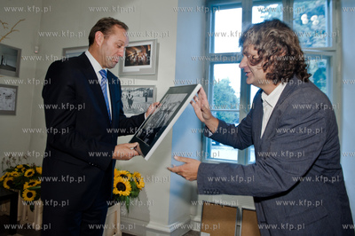 Gdansk. Nadbaltyckie Centrum Kultury. Uroczystosc wreczenia...