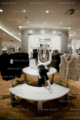 Gdynia. CH Riviera. Otwarcie salonu multibrandu Van...