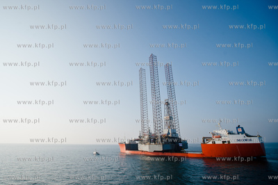 Zatoka Gdanska. Przywitanie nowo zakupionej przez firme...