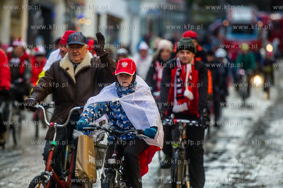 Sopot. Parada zabytkowych wozów strażackich i zabytkowych...