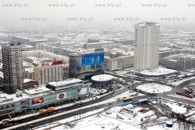 Panorama zimowej Warszawy - widok z Palacu Kultury...