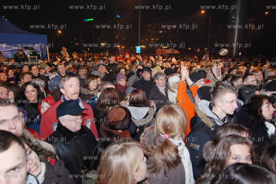 Gdynia. Powitanie Nowego, 2008 Roku na Skwerze Kosciuszki.
01.01.2008
fot....