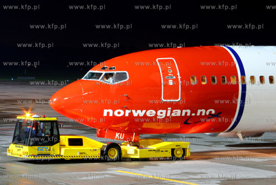 Gdansk, Rebiechowo. Nz. Boeing 737-3L9  linii Norwegian...