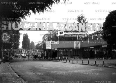 Brama Stoczni Gdanskiej podczas strajku w 1988
sierpien...