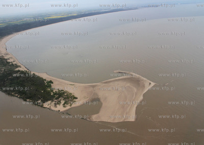 Ujscie Wisly do morza. Do Baltyku trafila zanieczyszczona...