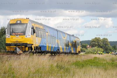 Smiertelny wypadek na przejezdzie kolejowym w Redzie...