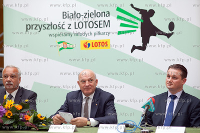 Bytow. Wystartowal program Bialo-zielona przyszlosc...