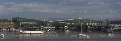 Port lotniczy im. Lecha Walesy w Gdansku.14.11.2013fot....