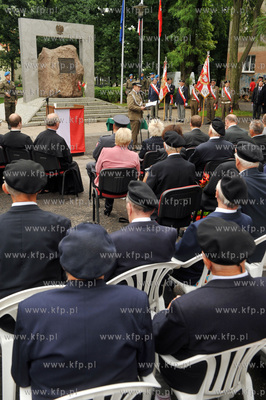 Uroczyste obchody 65. rocznicy zakonczenia II wojny...