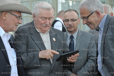 Imieniny Lecha Walesy w jego domu na ul. Polanki w...