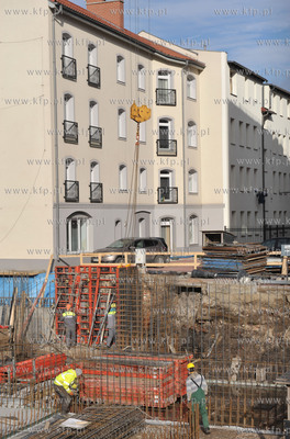 Budowa budynku mieszkalnego, apartamentowca pomiedzy...