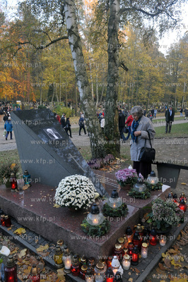 Cmentarz Srebrzysko. Gdańsk Wrzeszcz. Aleja Zasłużonych....