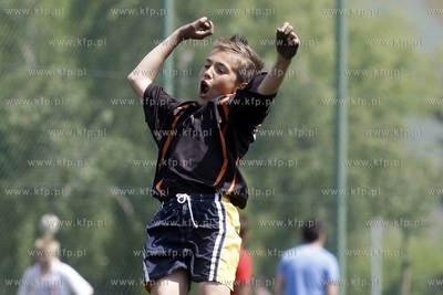 Gdansk Zaspa. Pilkarski turniej dzikich druzyn Do przerwy...