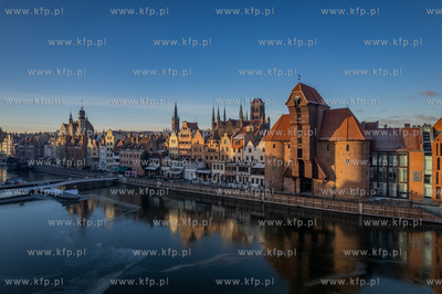 Gdańsk. Motława, Żuraw, Długie Pobrzeze.
09.01.2026
fot....