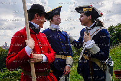 Góra Gradowa. Hewelianum. Musztra i pokaz artyleryjski...