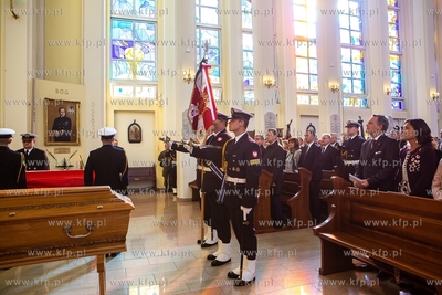 Gdynia,  Kościół  Garnizonowy pw. Matki Boskiej...