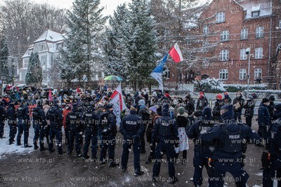 Spacer Piekło Kobiet- Piekło Mediów Narodowych spod...