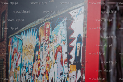 Gdansk. Centrum handlowe ETC. Wernisaz wystawy muralu...