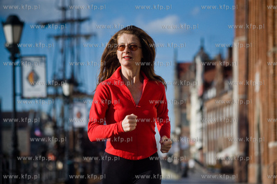 Gdansk. Dlugie Pobrzeze. Aktorka z Gdanska, mieszkajaca...