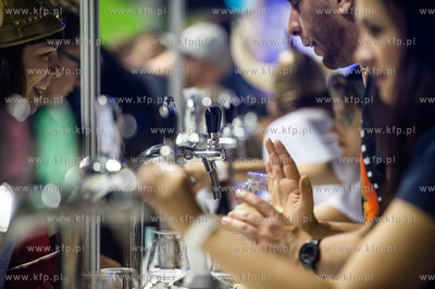 Miedzynarodowe Targi Gdanskie Amber Expo. Hevelka -...