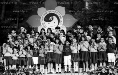 Wystep dzieciecego wloskiego choru Piccolo Coro w sopockiej...