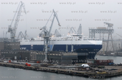 Samochodowiec Garast Leader w Stoczni Gdynia
12.04.2008
fot....